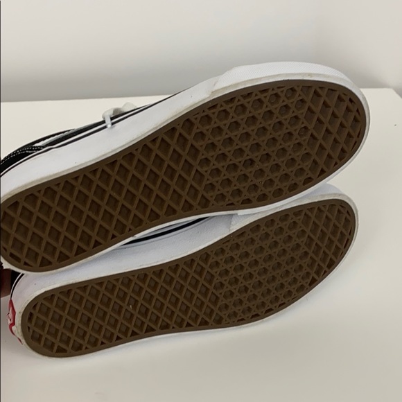 💚💚 VANS OLD SCHOOL BLACK AND WHITE 5Y.  Woman’s size 6.5, - Picture 7 of 12